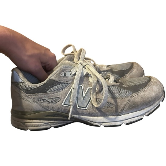 New Balance 990v3 Gray Sneakers Size 6.5/39 - Picture 1 of 6